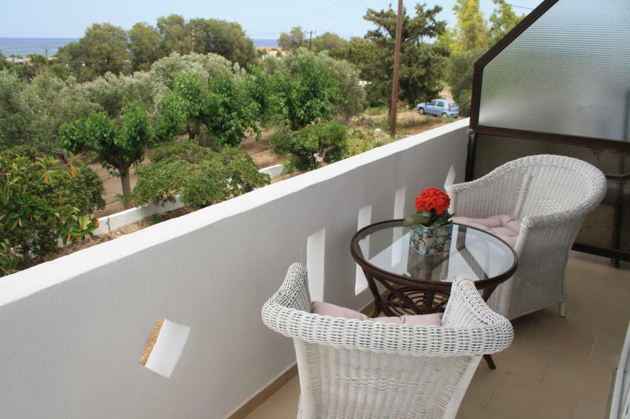 Romantic Apartment Adelianos Kampos Luaran gambar