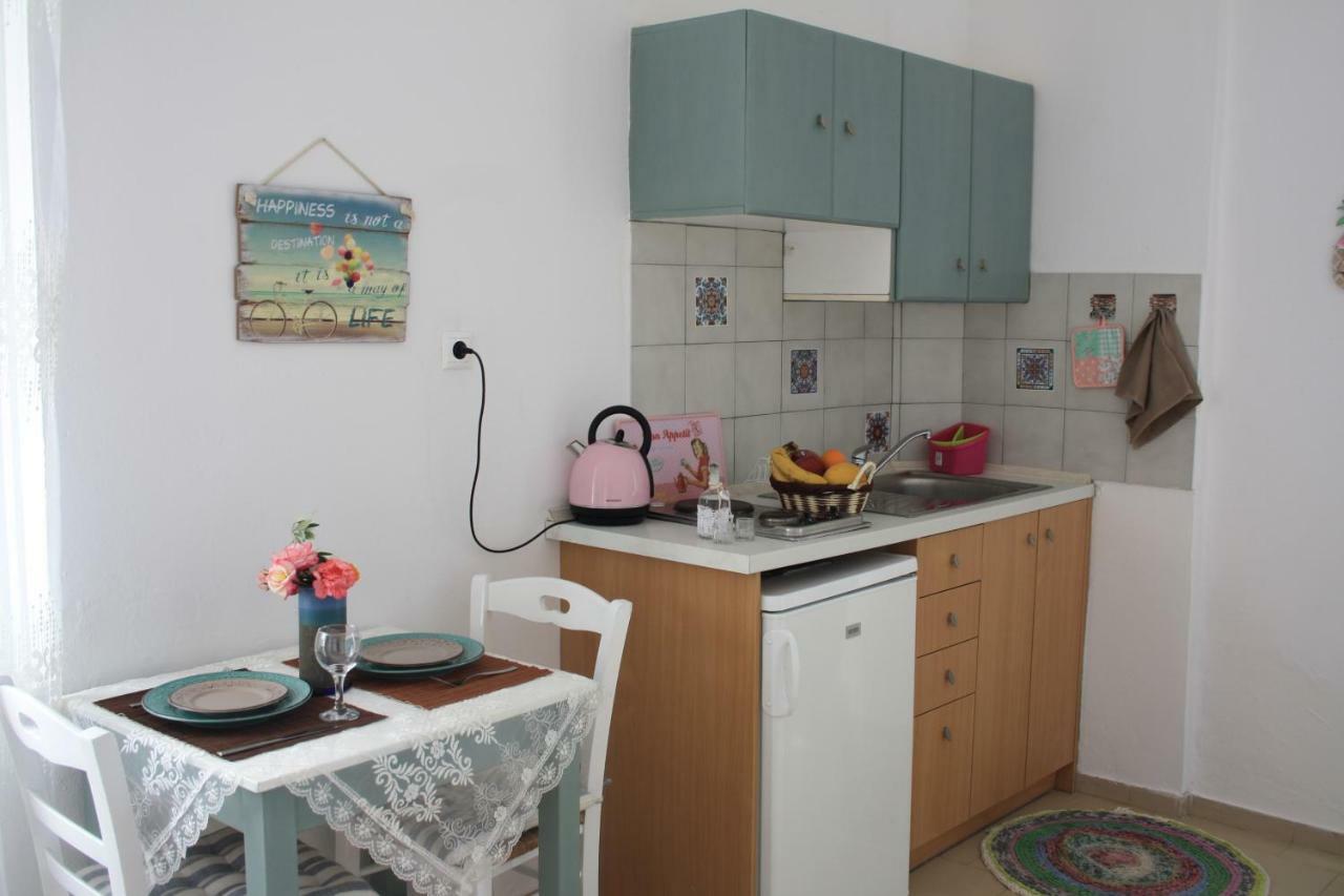 Romantic Apartment Adelianos Kampos Luaran gambar