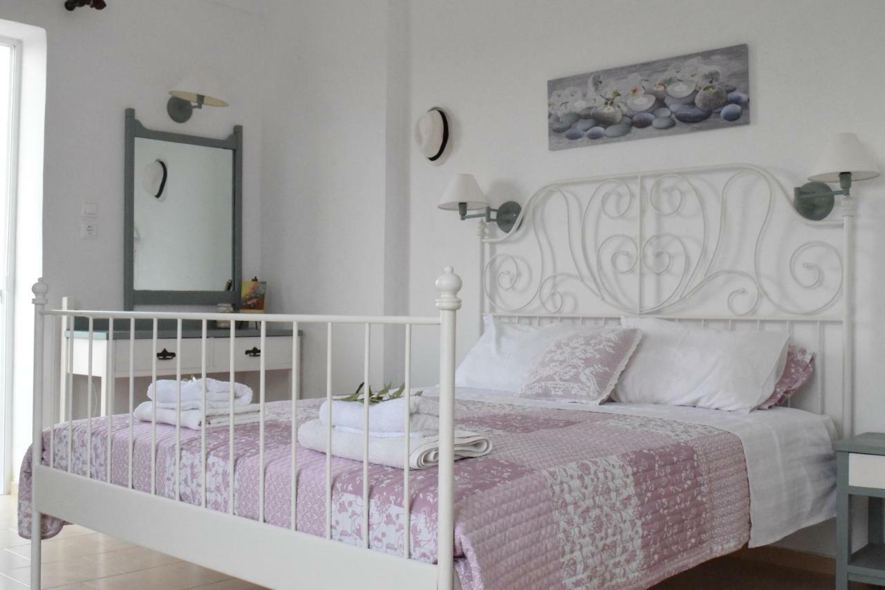 Romantic Apartment Adelianos Kampos Luaran gambar